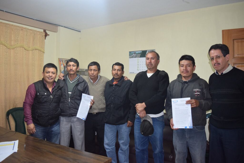 Municipio de San Andres Itzapa  Finaliza  Firma de Convenios 2017